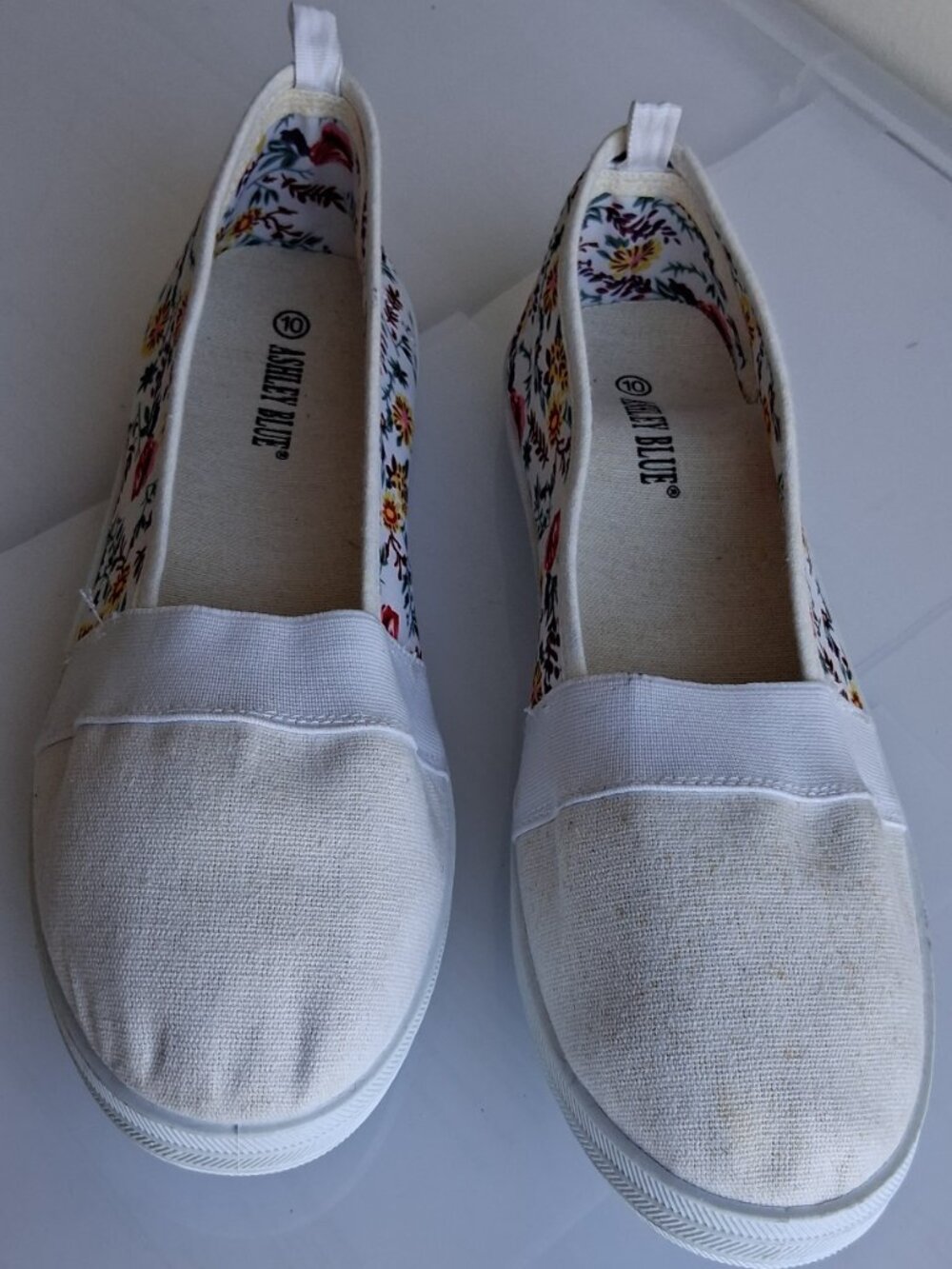 Comfortview Women's Floral Canvas Slip-On Flat Casual Shoes White Multicolor